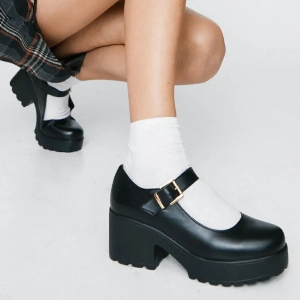 BRAND NEW DLBY DIRTY LAUNDRY MARY JANE STYLE BLOCK HEEL SHOE